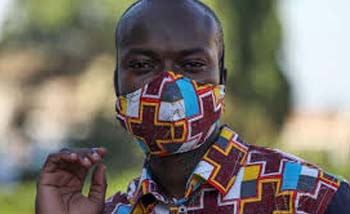 Masker dan busana pria rancangan perancang Nigeria. (Foto:Antara/IG)
