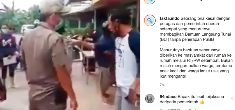 Viral di Instagram seorang warga kesal dengan petugas pembagi BLT lantaran warga berkerumun (Foto: Dok. @Fakta.indo)