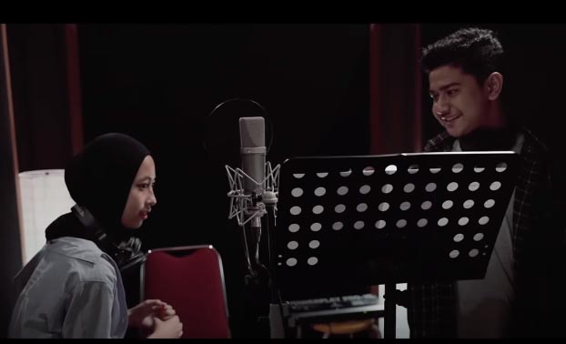 Bidadari Surga Syakir Daulay feat Adiba Uje. (Foto: YouTube/Falcon Music)