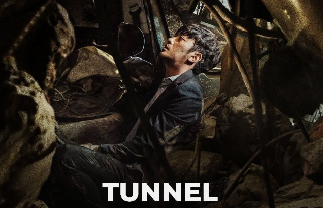 Salah satu adegan K-movie Tunnel, yang ditayangkan Movievaganza Trans7, Jumat 29 Mei 2020 pukul 22.00 WIB. (Foto: Istimewa)