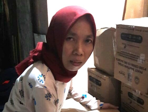 Nikmah alias Bu Ninik, salah seorang pengurus RT di wilayah Jakarta Barat. (Foto: Asmanu Soedarso/Ngopibareng.id)