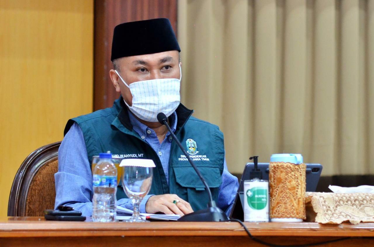 Kepala Dinas Pendidikan Provinsi Wahid Wahyudi membenarkan salah satu peserta pelantikan kepala sekolah di Dinas Pendidikan Provinsi Jatim meninghal di Mojokerto. (Foto:Fariz Yarbo/Ngopibareng.id)