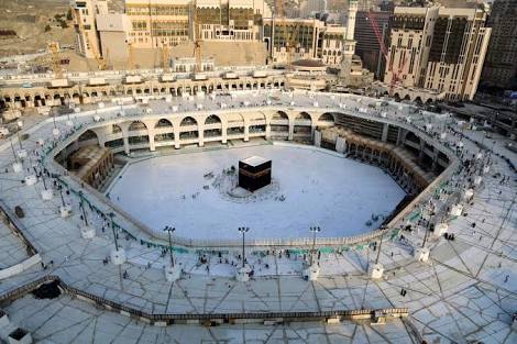 Masjidil Haram sepi saat pandemi Corona. (Foto: Antara)