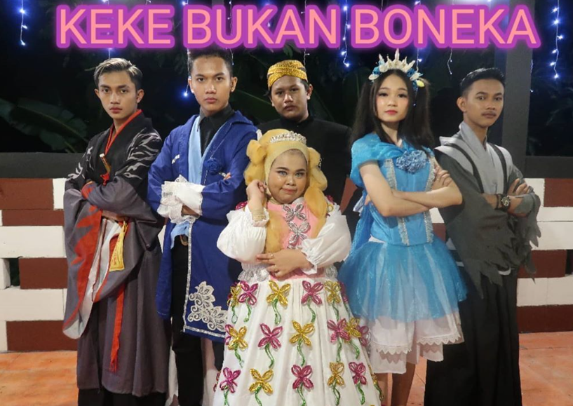 Cuplikan video musik Keke Bukan Boneka. (Foto: YouTube Rahmawati Kekeyi Putri Cantikka)