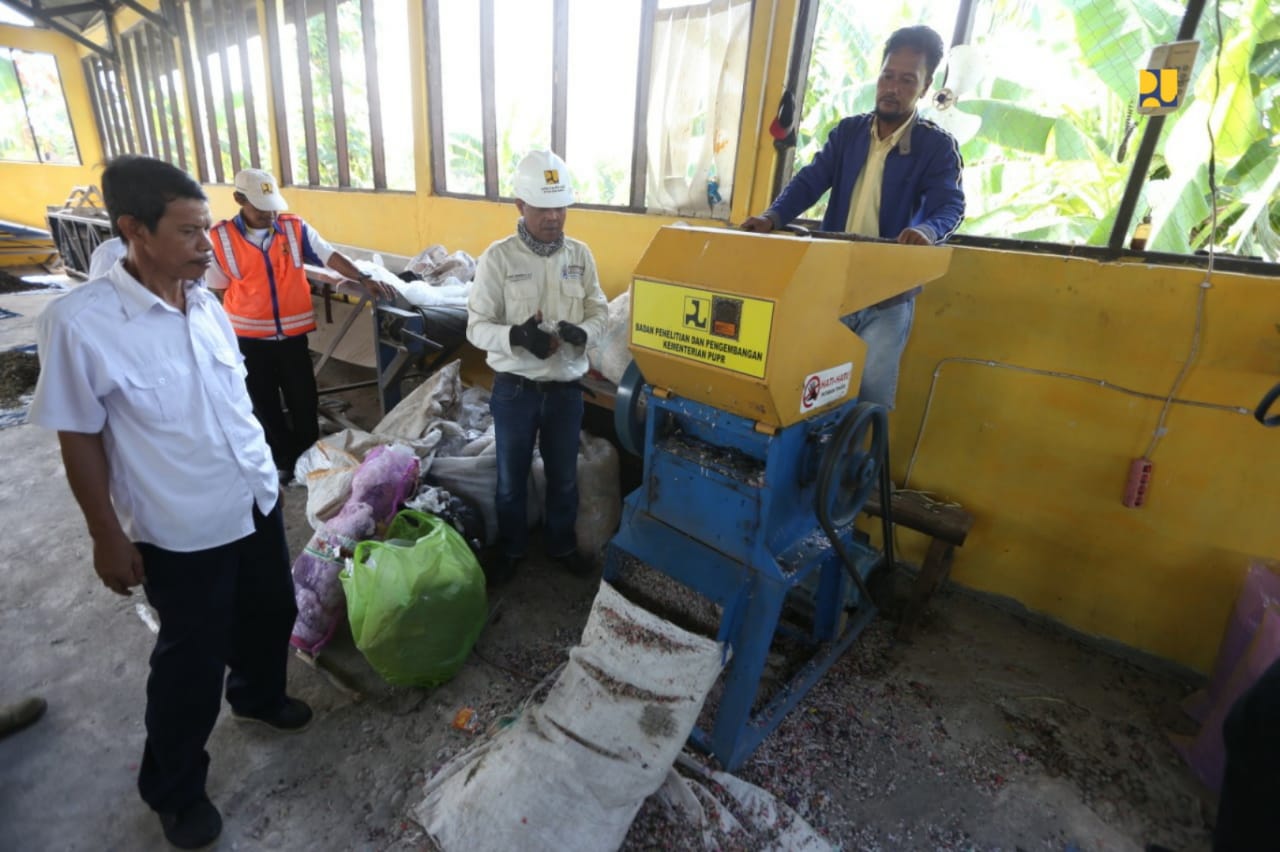 Kementerian PUPR bangun 106 tempat pembuangan sampah sepanjang tahun 2020 (Kementerian PUPR) 