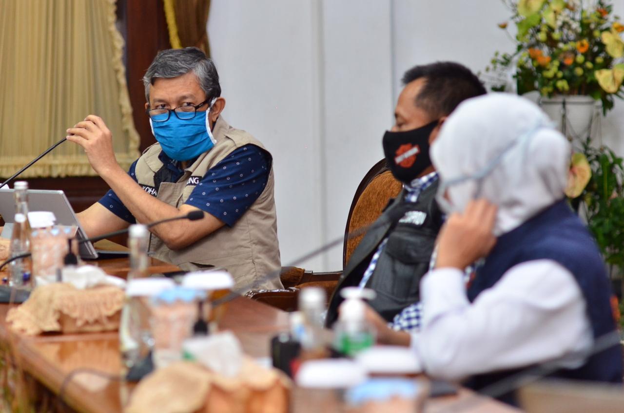 dr. Kohar Hari Santoso, Koordinator Rumpun Tracing Gugus Tugas Percepatan Penanganan Covid-19 Jawa Timur. (Foto: Fariz Yarbo/Ngopibareng.id)