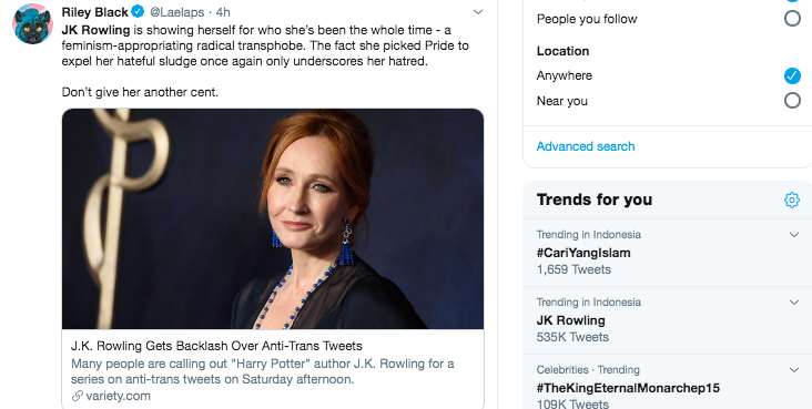 Salah satu cuitan warganet yang marah atas cuitan JK Rowling yang diduga anti trans dan transfobia (Foto: twitter.com)