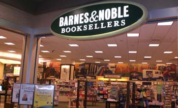 Interiaor dan penataan buku di salah satu toko Barnes & Noble di AS. (Foto:BN)