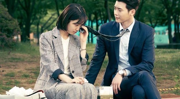 Salah satu adegan drama Korea (drakor) While You Were Sleeping. (Foto: SBS)