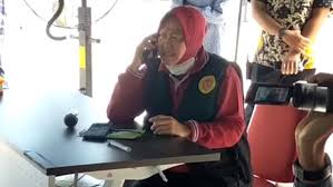 Risma saat video ngamuk soal Covid menjadi viral.
