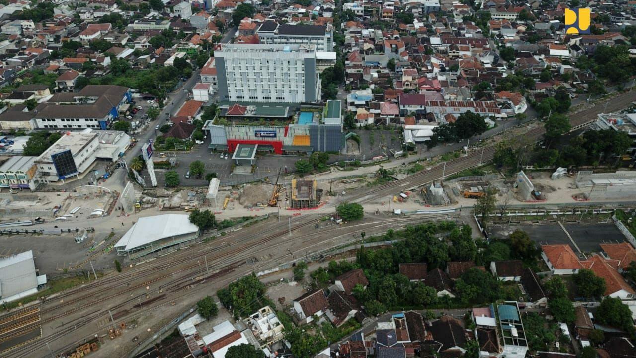 Kementerian Pekerjaan Umum dan Perumahan Rakyat (PUPR) targetkan Fly Over Purwosari Solo selesai Desember . (Kementerian PUPR)