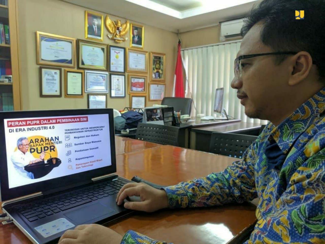 Kementerian PUPR terapkan teknologi berbasis industri lewat berbagai pelatihan webinar. (Kementerian PUPR)