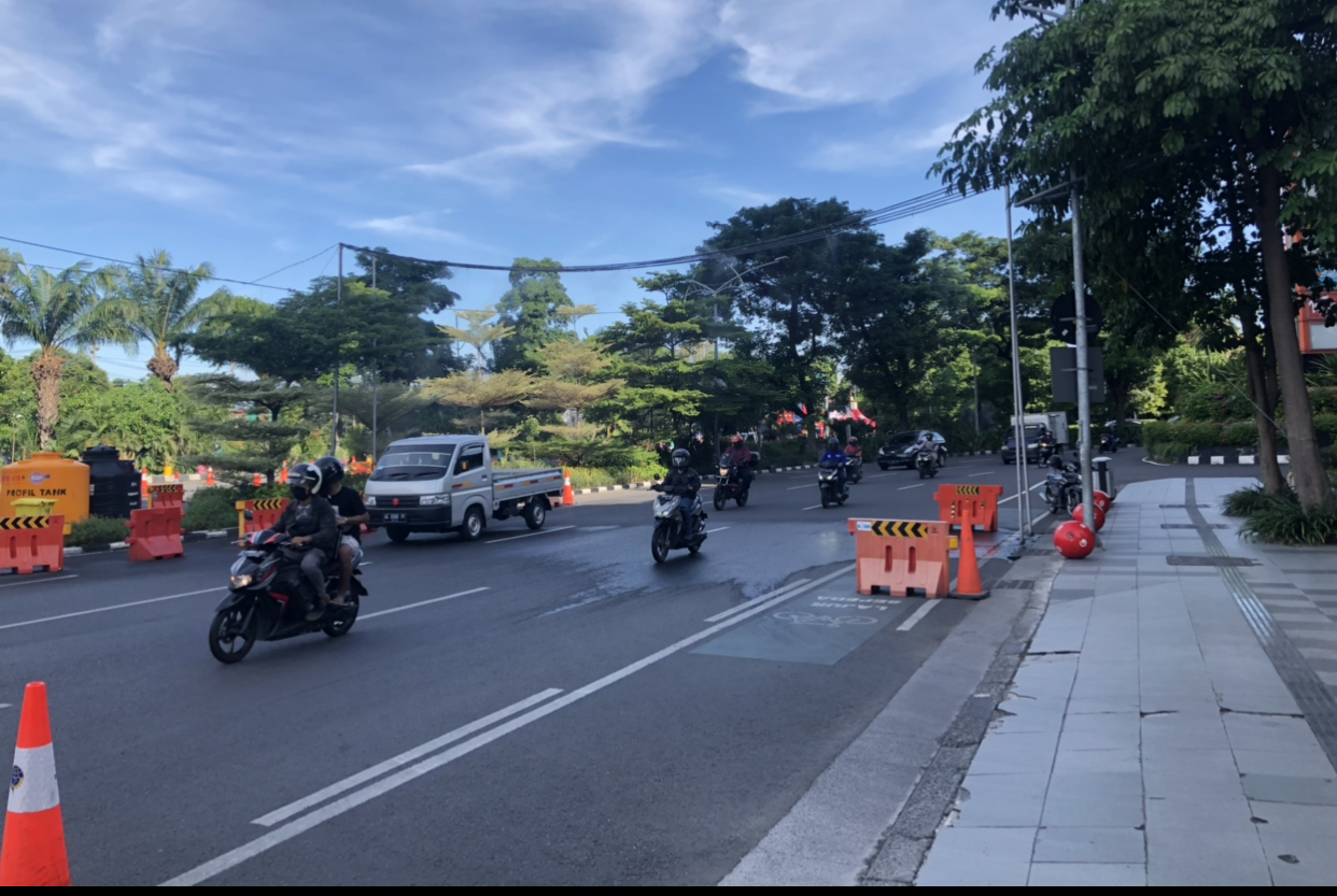 Check point Bundaran Waru, Surabaya, masih belum beroperasi (Andik Dwi Setiawan/Ngopibareng.id)