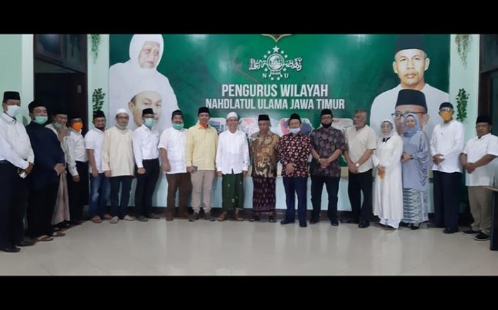 Jajaran PWNU Jatim saat menerima pengurus DPD Partai Golkar Jatim. (Foto: nu-jatim)