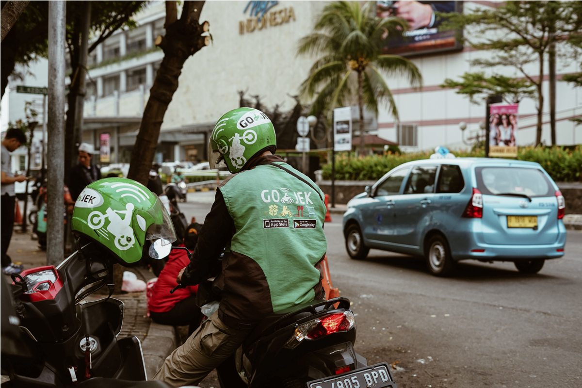 Gojek dikabarkan akan memgurangi karyawan pada minggu ini. (Afif Kusuma/Unsplash.com)