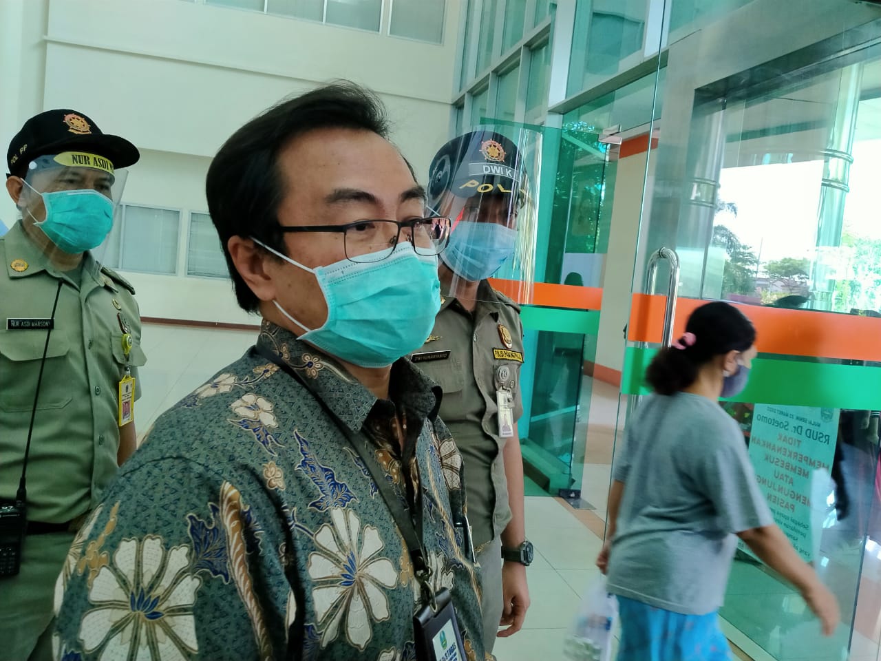 Dirut RSUD Dr Soetomo, Dr Joni Wahyuhadi. (Foto: Fariz Yarbo/Ngopibareng.id)