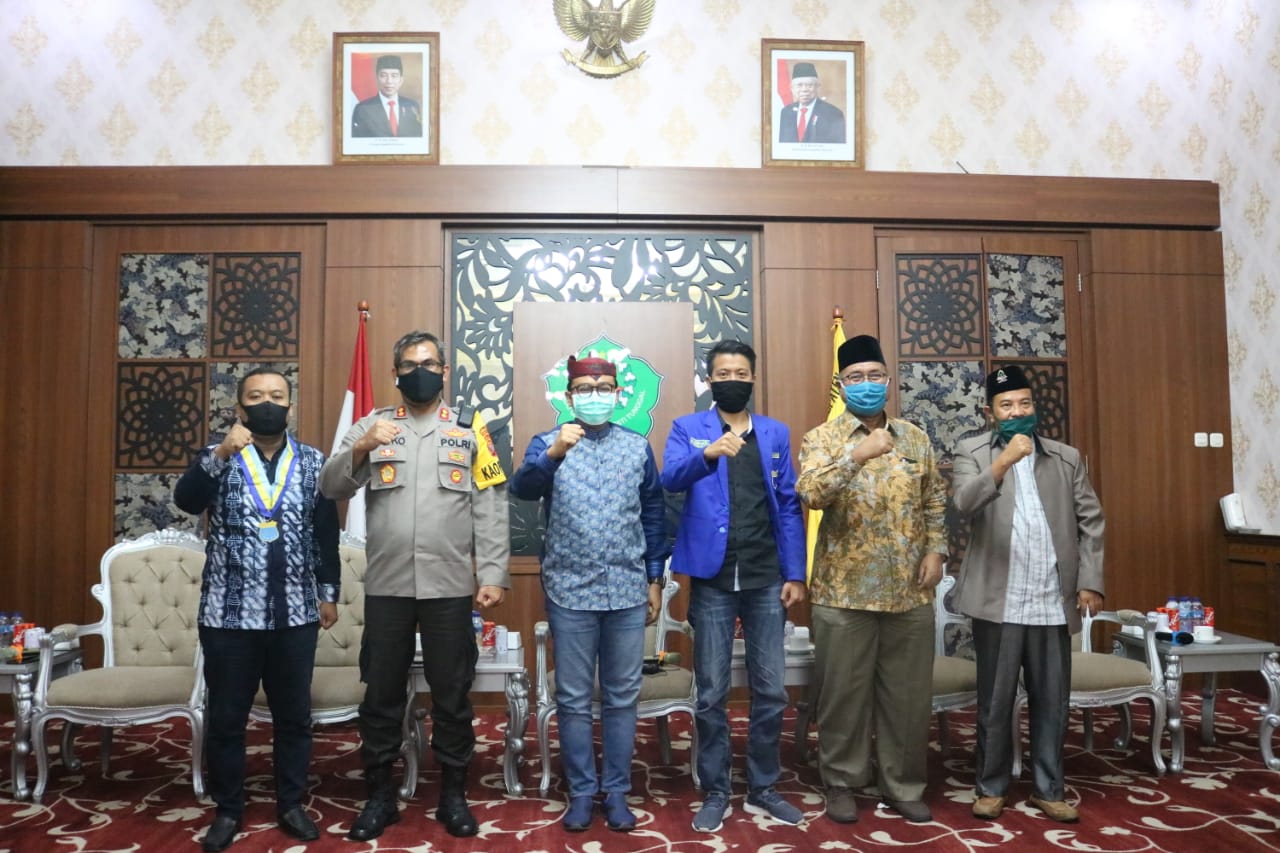 Gelar komitmen damai di Pendopo Pamekasan. (Foto: Humas Polda Jatim)