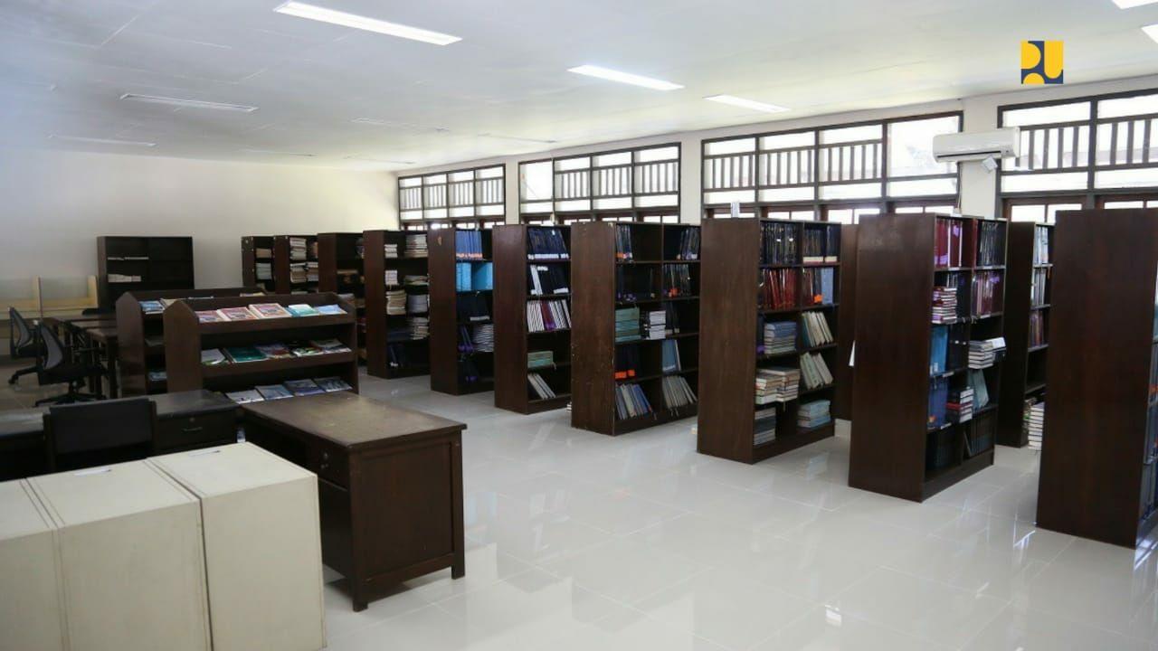 Perpustakaan di PolIteknik PU. (Kementerian PUPR)