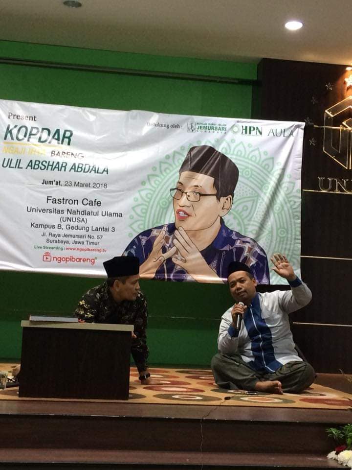 Ulil Abshar Abdalla dan Gus Zakki Hadzik saat di Unusa. (Foto: Dok/Ngopibareng.id)