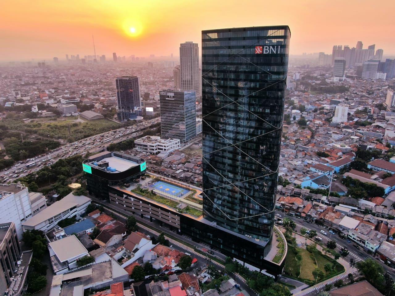 Puluhan WNI dan Diaspora Indonesia di Hong Kong menghadiri Sosialisasi Kartu Masyarakat Indonesia di Luar Negeri (KMILN) dan Diaspora Bonds di Gallery BNI Hong Kong Admiralty. (Dok.BNI)