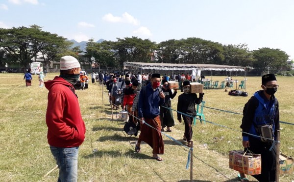 Ribuan santri tiba di Lirboyo. (Foto: Dok/Ngopibareng.id)