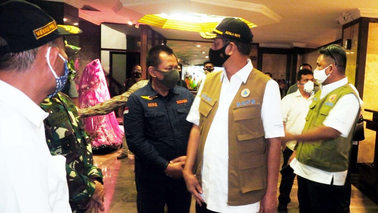 Menko PMK Muhadjir Effendy, saat meninjau Hotel Grand Surabaya. (Foto: Humpro Jatim)