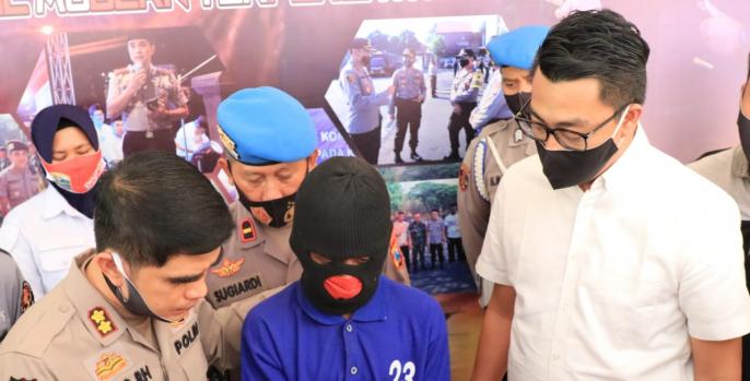 Polres Pasuruan gelar perkara kasus pembunuhan gadis belia. (Foto: Dok polisi)