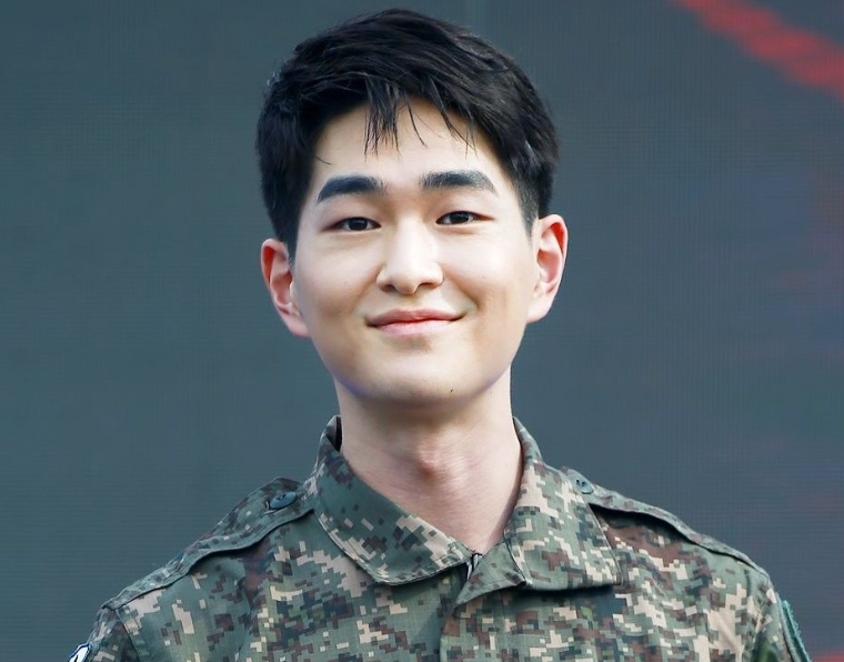 Onew SHINee merampungkan wajib militer, pada Rabu 8 Juli 2020. (Foto: SM Entertainment)