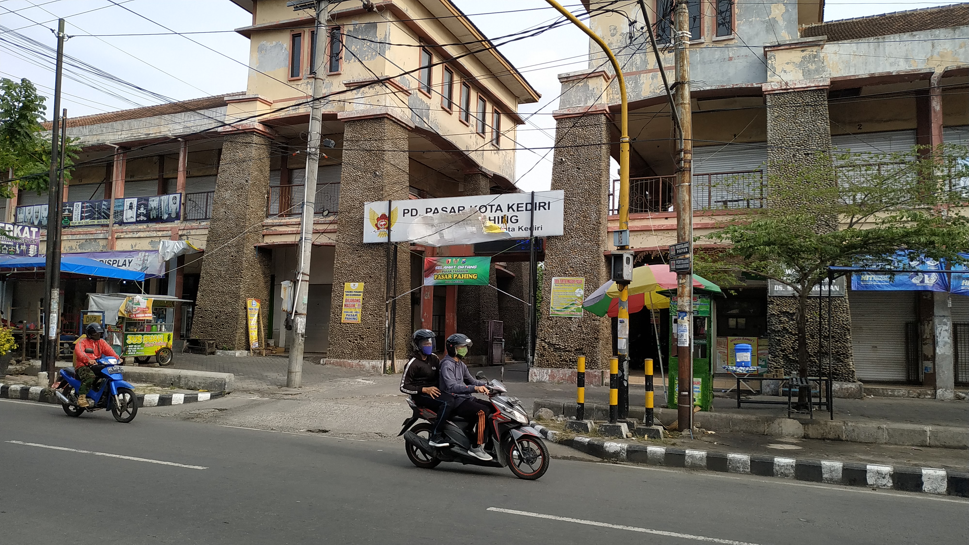 Mulai besok Pasar Pahing Kota Kediri ditutup selama 3 hari ( Fendi Plesmana/Ngopibareng.id)