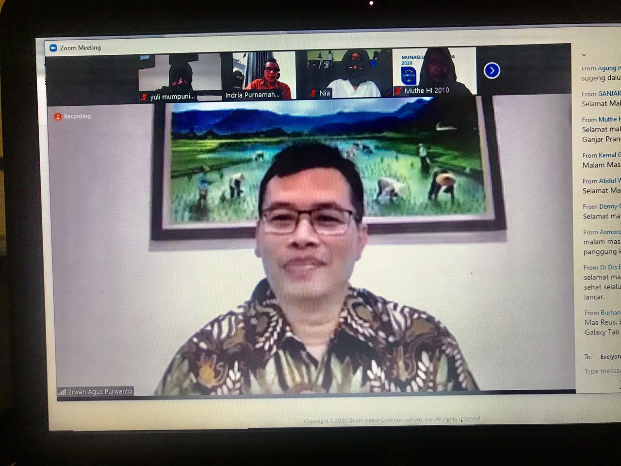 Dekan Fisipol UGM Prof Dr Erwan Agus Purwanto juga mengikuti Munaslub Online Kahigama.