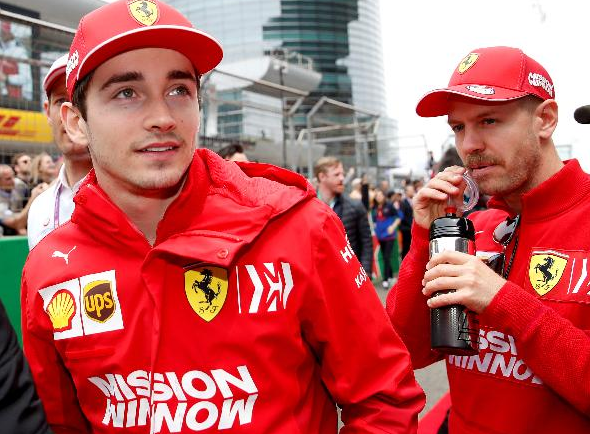 Tim Scuderia Ferrari, Charles Leclerc (kiri) dan Sebastian Vettel. (Foto: Dok. F1)