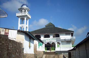 Masjid Jamik Syafinatussalam di Desa Pegayaman di Kabupaten Buleleng, Bali. (Foto:MuslimBali)