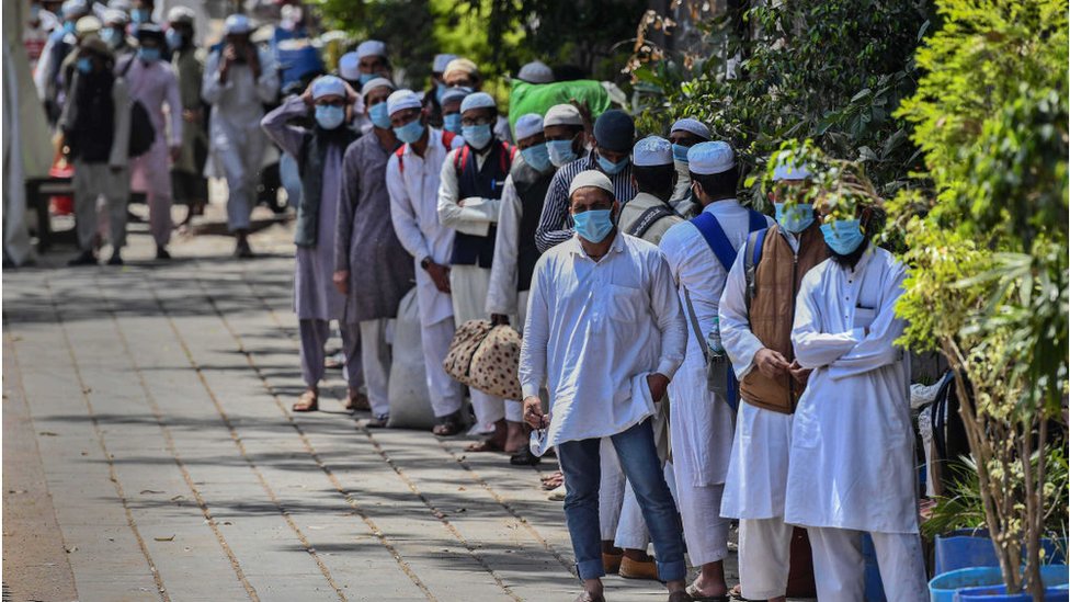 Jamaah Tabligh asal Indonesia menunggu dipulangkan dari India. (Foto: kemlu)