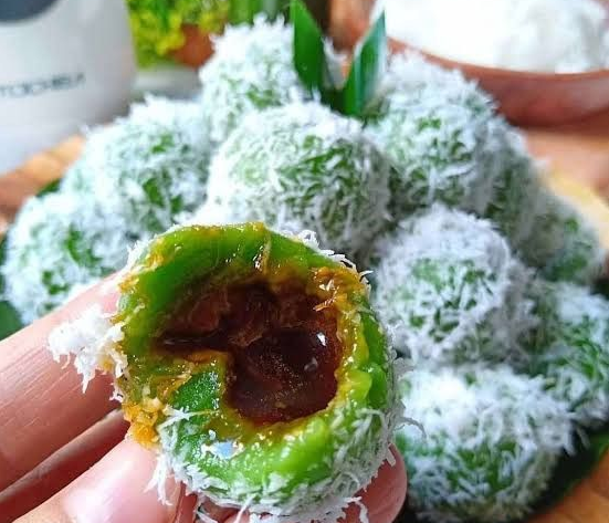 ilustrasi kue klepon isi gula merah atau gula aren. (Foto: Istimewa)