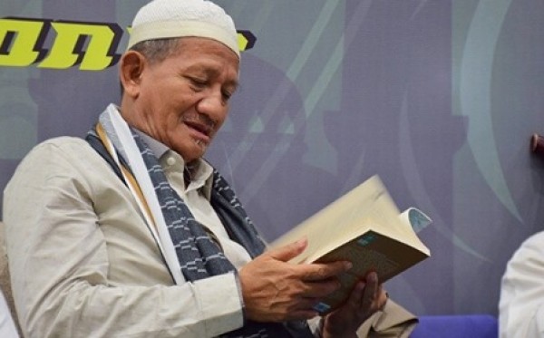 KH Agoes Ali Masyhuri, Pengasuh Pondok Pesantren Bumi Shalawat Sidoarjo. (Foto: dok/Ngopibareng.id)