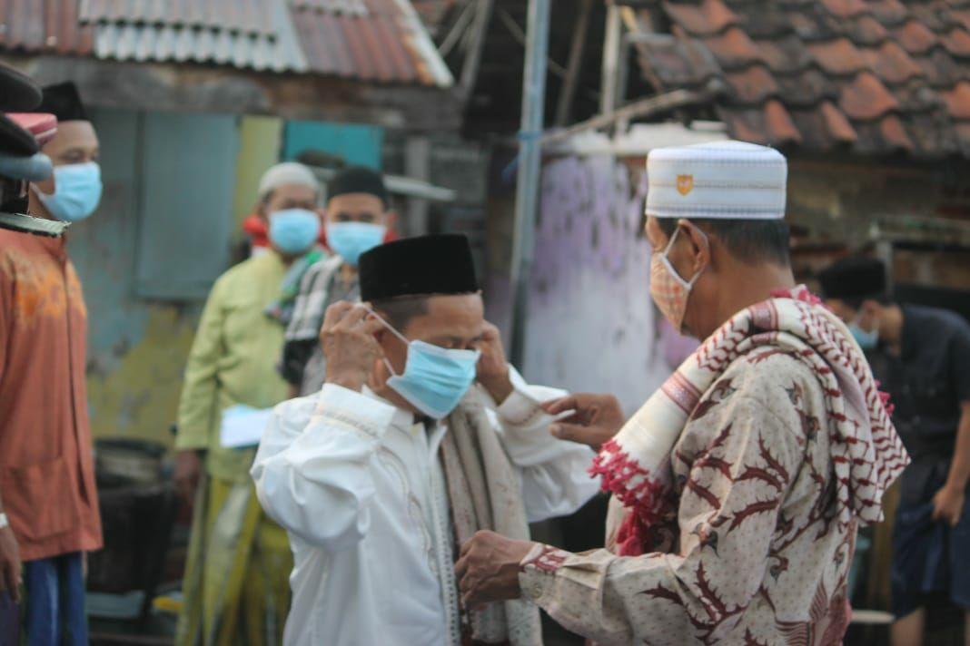 MUI anjurkan salat Idul Adha di rumah jika memiliki sakit bawaan, dan berada di wilayah dengan kasus Covid-19 yang cenderung meningkat. (Ilustrasi/Asmanu Sudharso)