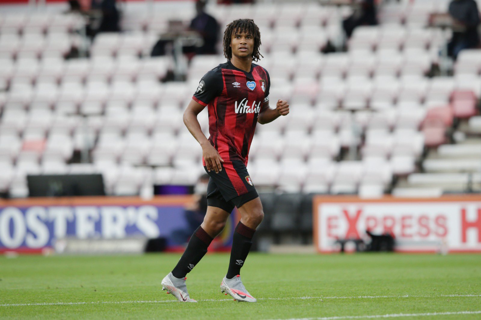 Nathan Ake resmi menjadi milik Manchester City. (Foto: 