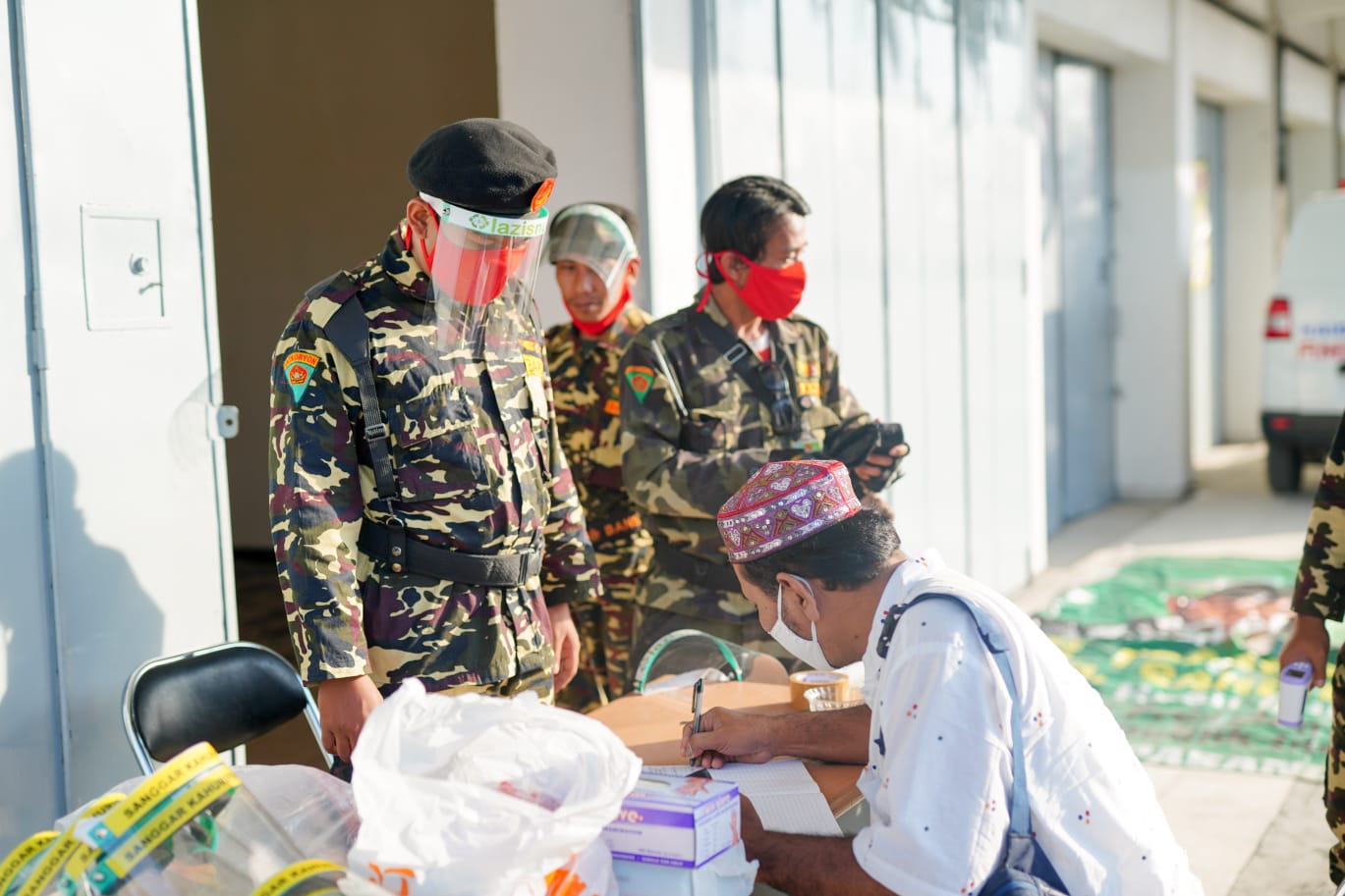 Salah satu kegiatan NU Care-LazisNU di Inggris. (Foto: pcinu inggris)