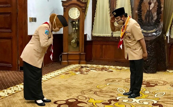 Pertemuan empat mata Saifullah Yusuf (Gus Ipul) dan Khofifah Indar Parawansa. (Foto: Dok/Ngopibareng.id)