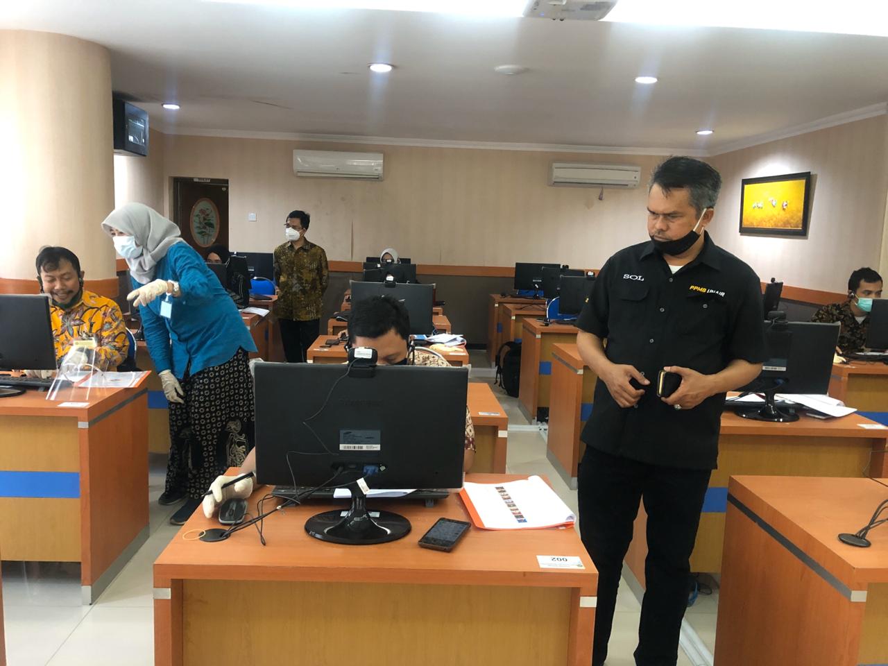 Tes mandiri yang dilakukan secara online. (Foto: Istimewa)