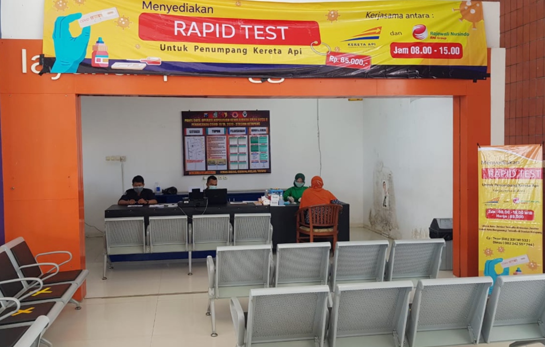 Layanan rapid test untuk penumpang KA. (Foto: Istimewa)