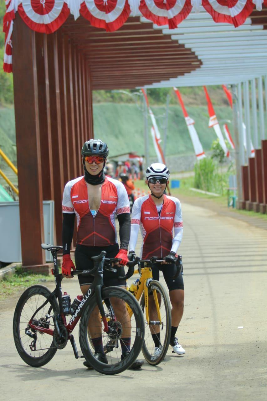 Tjahjadi Soesilo dan Marisa Oetomo.