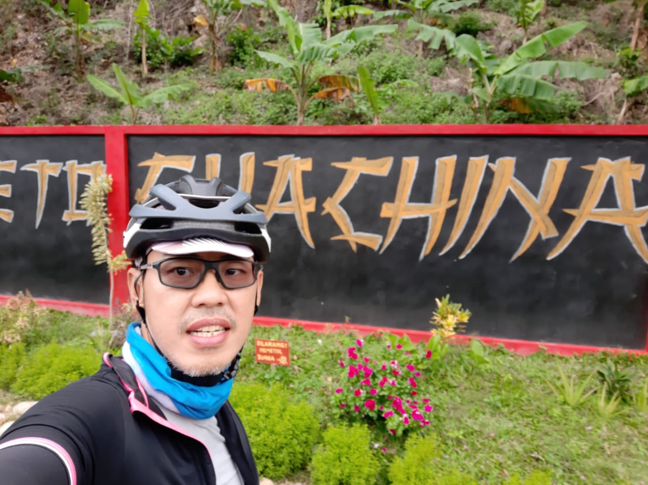 Jakop Iskandar nampang di Pantai Gua China. (Foto: Jakop Iskandar)