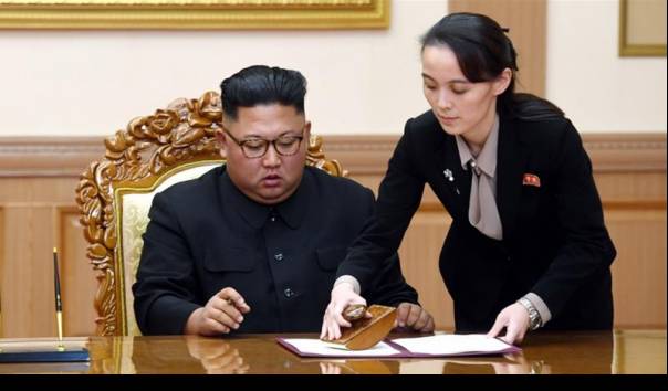 Kim Yo-jong bersama Kim Jong-un. (Foto: the sun) 