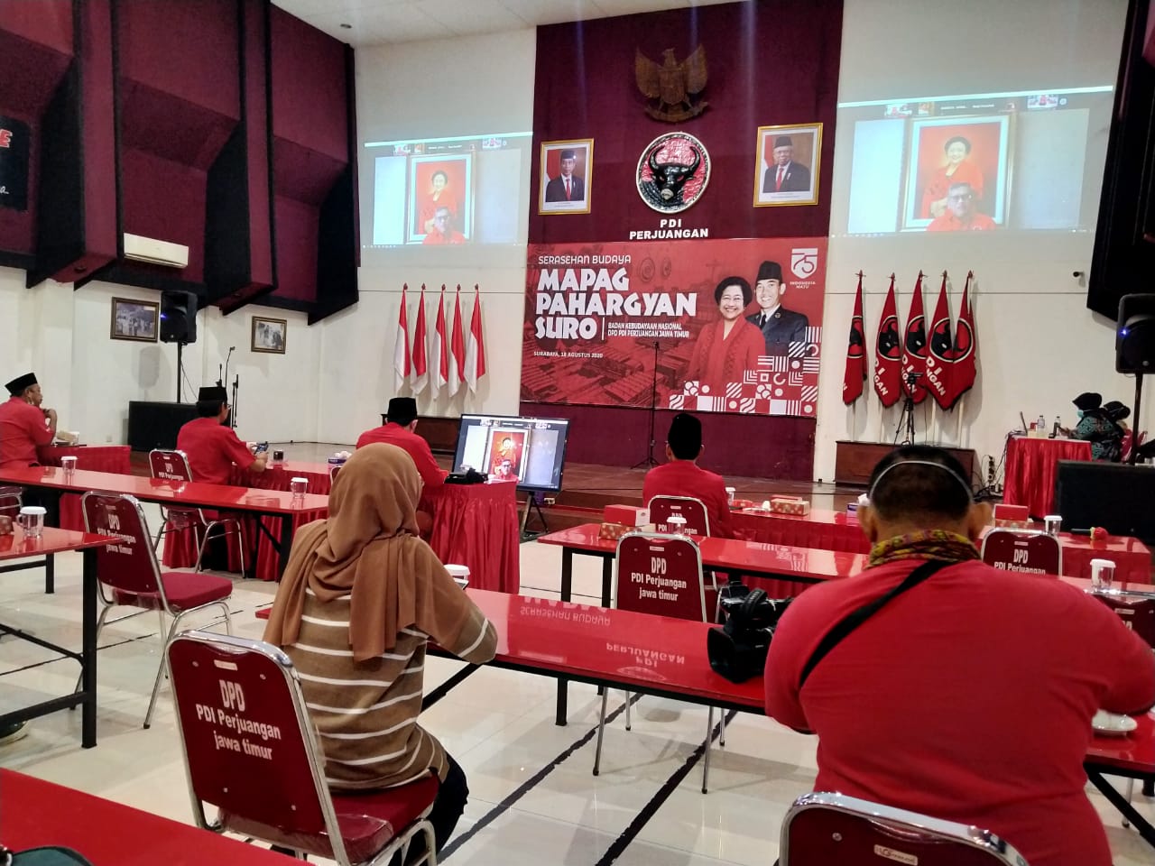 Sekjen PDI Perjuangan, Hasto Kristiyanto menggelan konferensi secara virtual, Jumat 28 Agustus 2020. (Foto: Fariz Yarbo/Ngopibareng.id)