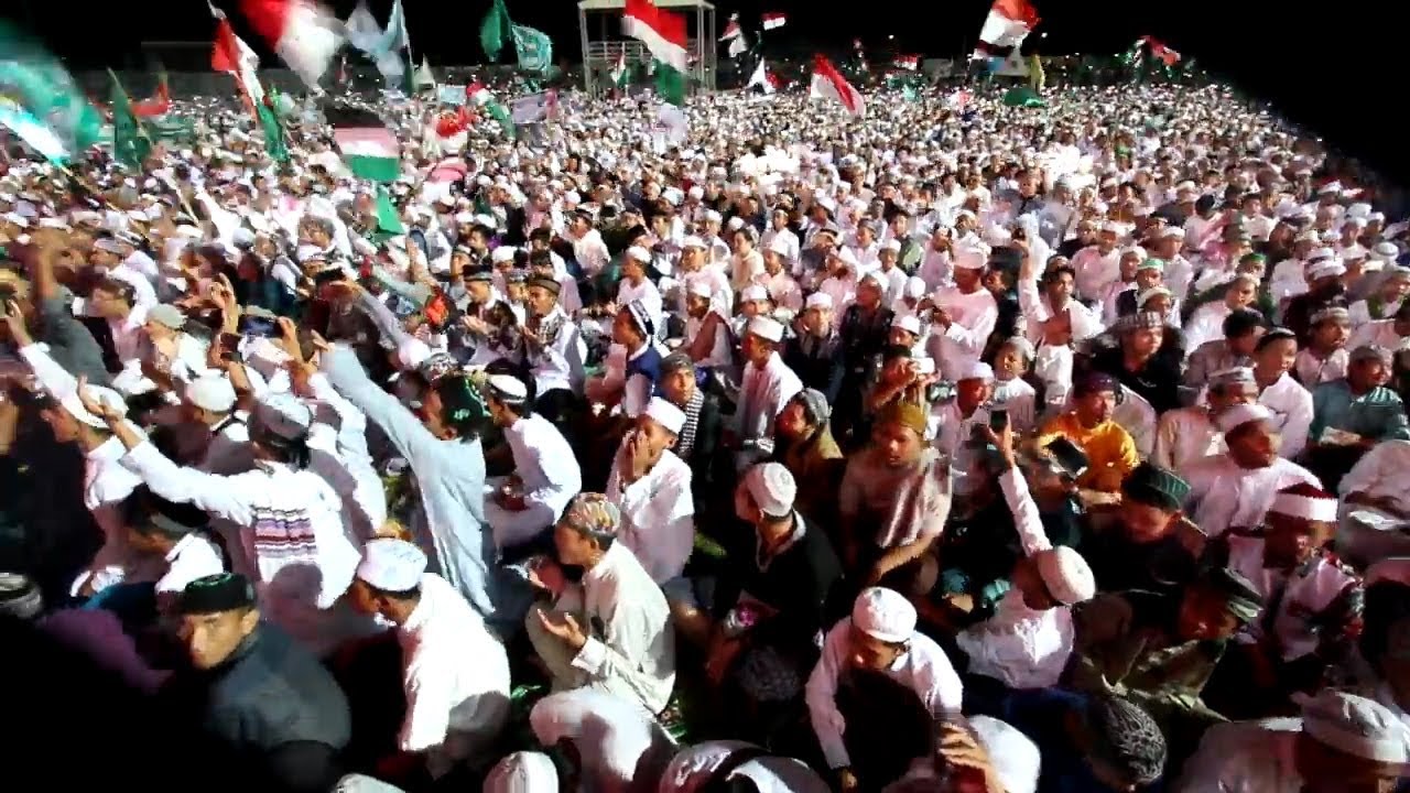 Majelis Shalawat menyatukan umat Islam, teduh dan damai. (Foto: Dok/Ngopibareng.id)