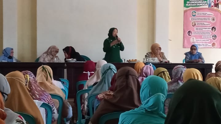 Bakal Calon Bupati Malang (Bacabup) Kabupaten Malang, Lathifah Shohib saat berada di PC Muslimat NU Kabupaten Malang (Foto: istimewa)