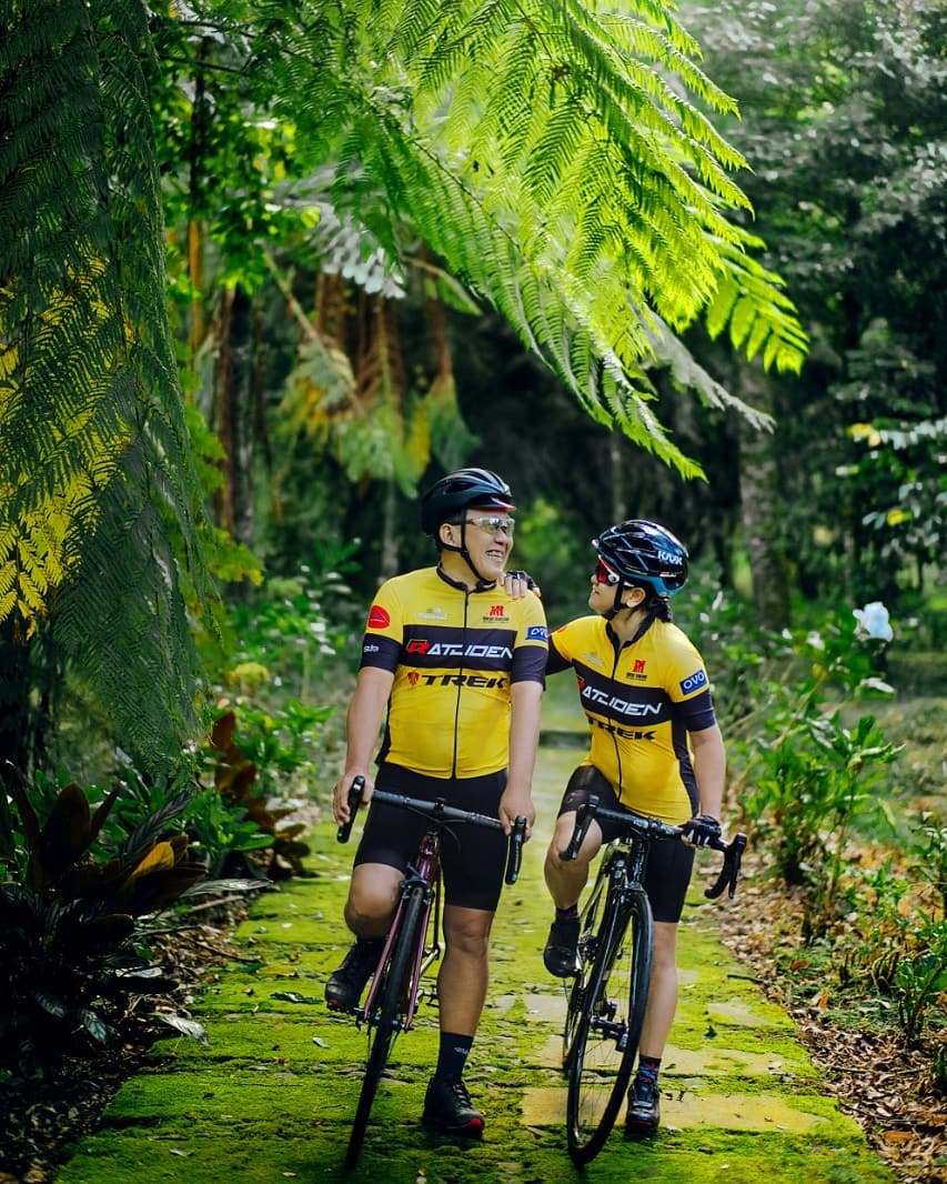 Pasangan Irawan Djakaria–Tedy Herlina merasa karena gowes ini relationship mereka pribadi makin lebih baik.  (Foto: Istimewa)