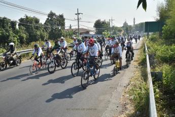 Bupati dan wakil bupati Pasuruan nggowes bareng. (Foto: Dok Humas)