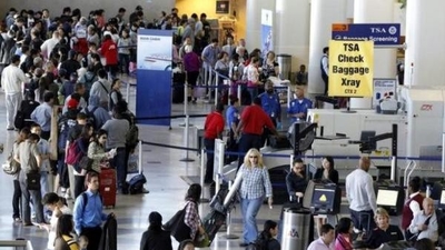 Gerbang Bandara Khusus di Amerika Serikat saat pandemi Covid-19. (Foto: reuters)